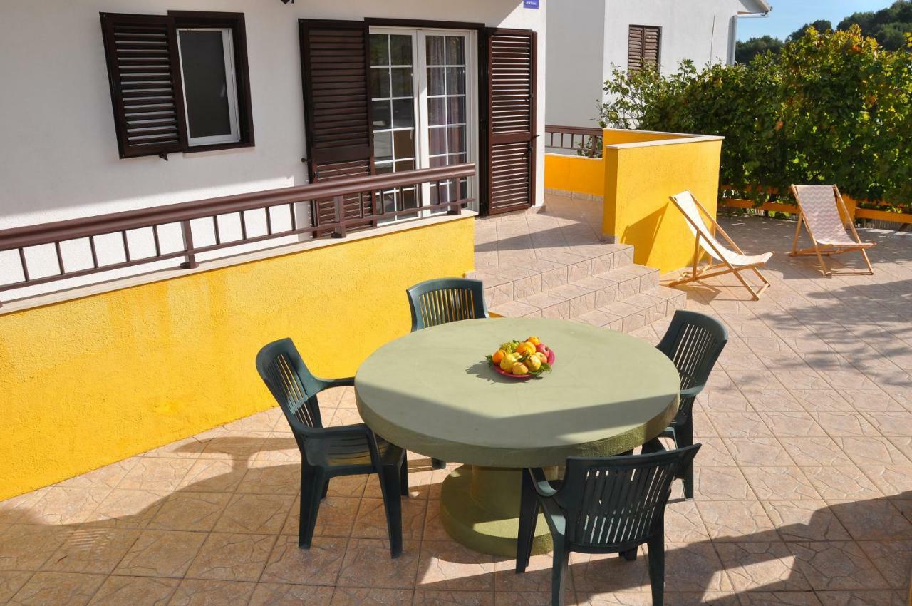 Apartments Villa Annika Slatine Luaran gambar
