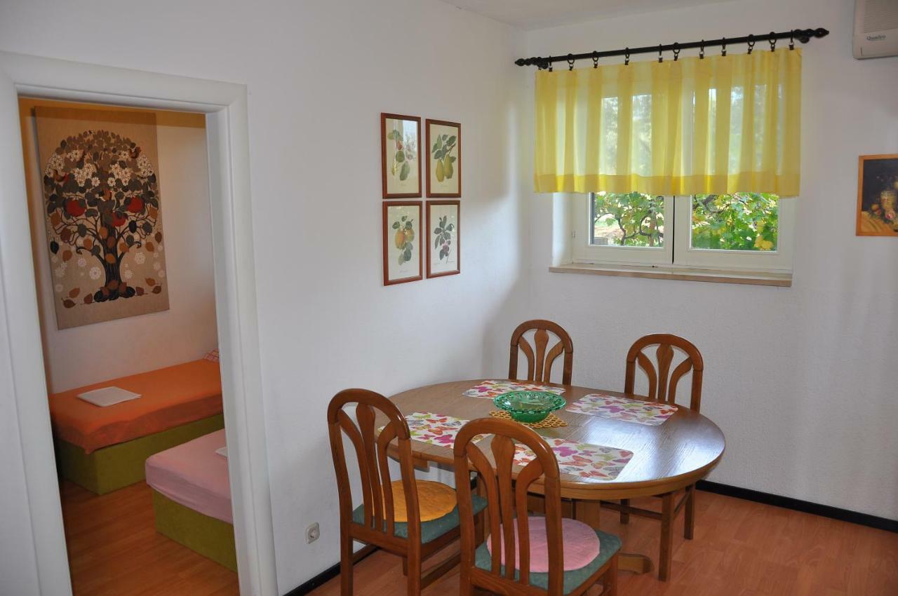 Apartments Villa Annika Slatine Luaran gambar