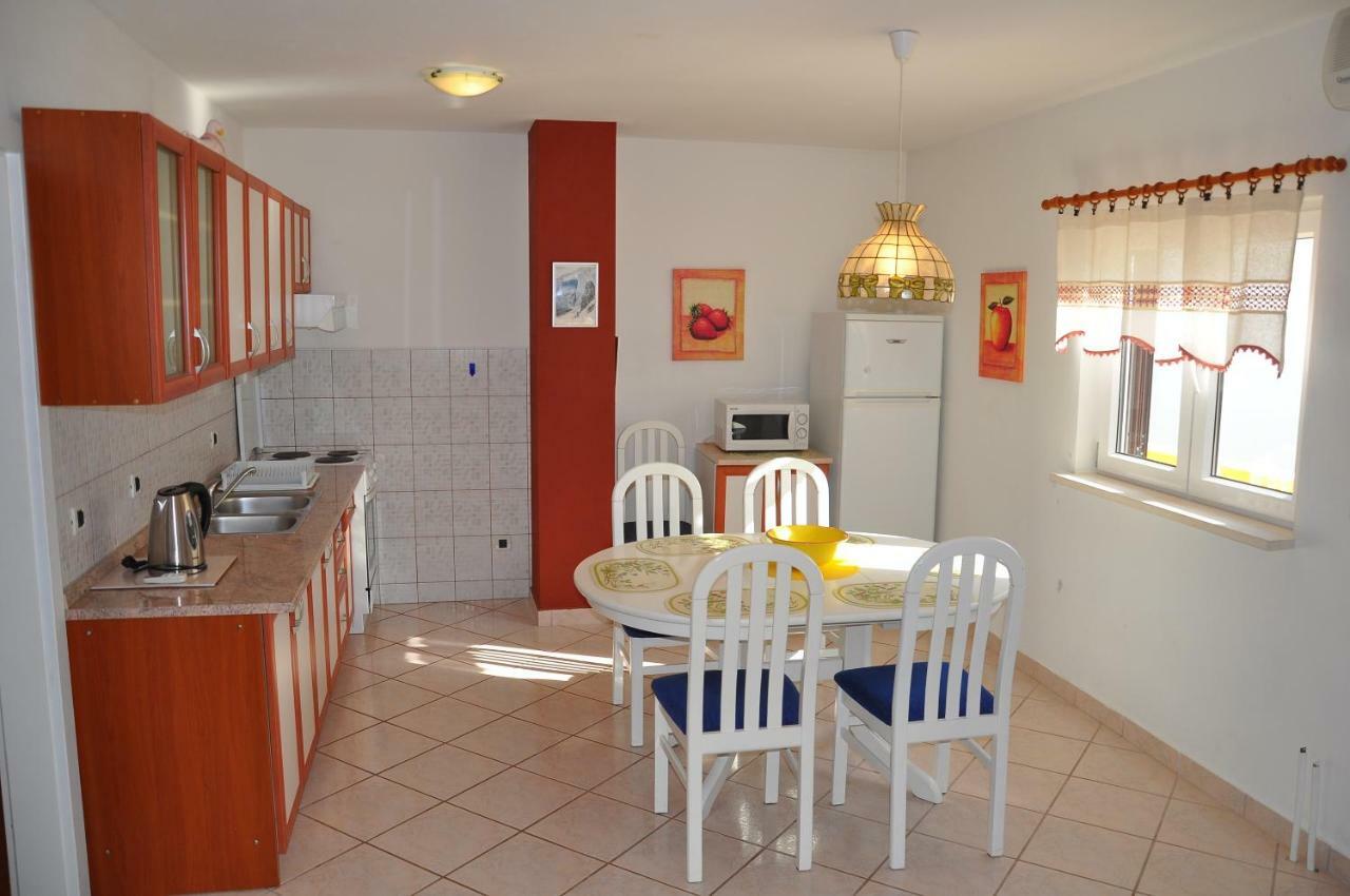 Apartments Villa Annika Slatine Luaran gambar
