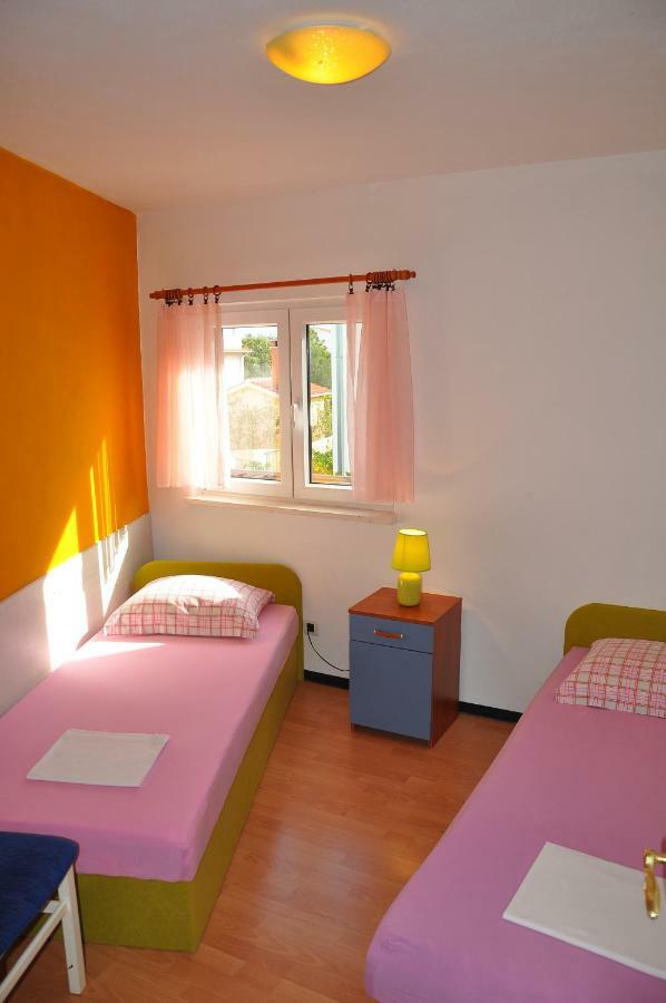 Apartments Villa Annika Slatine Luaran gambar