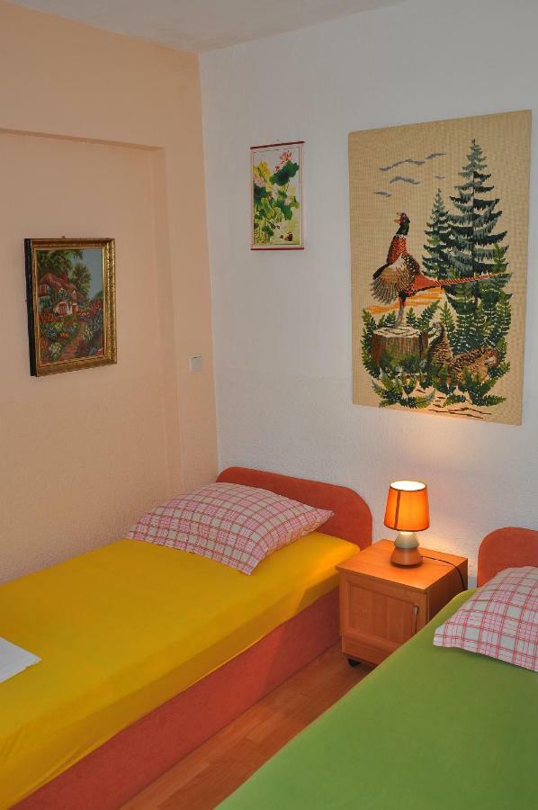 Apartments Villa Annika Slatine Luaran gambar