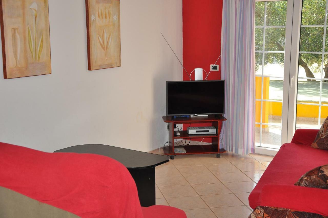 Apartments Villa Annika Slatine Luaran gambar